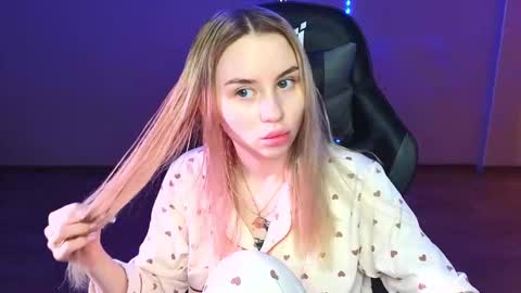 Snapshot of barbieee_doll chatting on March 1, 2025, 12:12 pm Eva online show from March 1, 2025, 12:12 pm