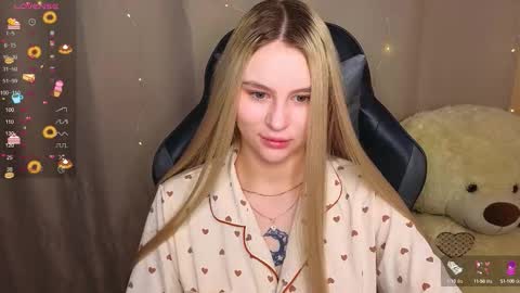 Snapshot of barbieee_doll chatting on September 14, 2025, 5:06 am Eva online show from September 14, 2025, 5:06 am