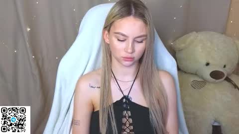 Snapshot of barbieee_doll chatting on October 4, 2025, 2:15 pm Eva online show from October 4, 2025, 2:15 pm