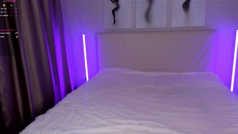 Snapshot of barbielina_ chatting on November 9, 2025, 8:18 pm Emma online show from November 9, 2025, 8:18 pm