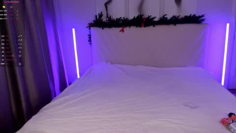 Snapshot of barbielina_ chatting on December 21, 2025, 7:43 pm Emma online show from December 21, 2025, 7:43 pm