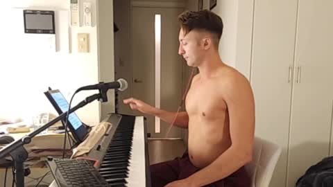 Snapshot of barebritpianist chatting on December 18, 2025, 3:07 pm BareBritPianist online show from December 18, 2025, 3:07 pm