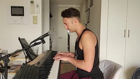 Snapshot of barebritpianist chatting on December 19, 2025, 3:13 am BareBritPianist online show from December 19, 2025, 3:13 am