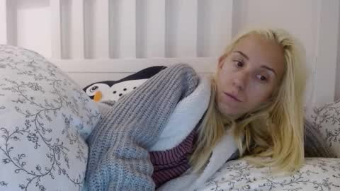 Lena online show from September 9, 2025, 9:31 am