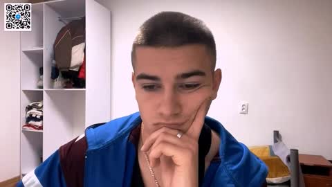 Snapshot of barepulse chatting on December 17, 2025, 7:42 pm Eric online show from December 17, 2025, 7:42 pm