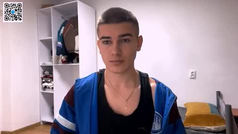 Snapshot of barepulse chatting on December 18, 2025, 7:31 pm Eric online show from December 18, 2025, 7:31 pm