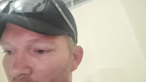 Snapshot of barniemay chatting on October 18, 2025, 8:59 am barniemay online show from October 18, 2025, 8:59 am