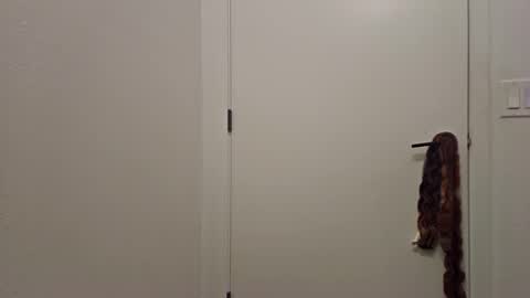 Snapshot of barrhshk chatting on November 19, 2025, 8:36 am barrhshk online show from November 19, 2025, 8:36 am