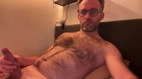 Snapshot of bartyboy11 chatting on November 20, 2025, 11:37 pm Bartyboy online show from November 20, 2025, 11:37 pm