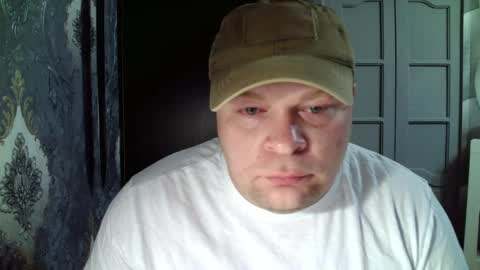 basi_look online show from February 13, 2025, 5:54 pm