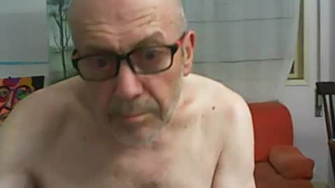 bassistamp online show from July 25, 2026, 1:36 am