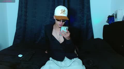 Snapshot of bastiaan_28 chatting on November 23, 2025, 3:50 am Bastian online show from November 23, 2025, 3:50 am