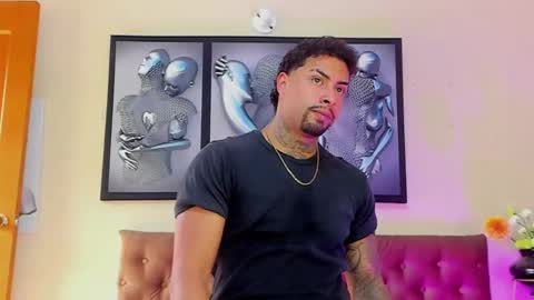 Snapshot of bastian_jones1 chatting on December 4, 2024, 7:01 pm bastian_jones1 online show from December 4, 2024, 7:01 pm