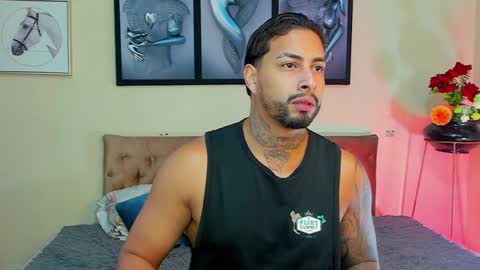 Snapshot of bastian_jones1 chatting on January 17, 2025, 12:31 pm bastian_jones1 online show from January 17, 2025, 12:31 pm