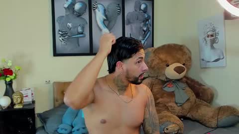 Snapshot of bastian_jones1 chatting on February 16, 2025, 10:21 pm bastian_jones1 online show from February 16, 2025, 10:21 pm