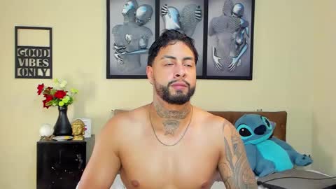 Snapshot of bastian_jones1 chatting on March 10, 2025, 1:23 am bastian_jones1 online show from March 10, 2025, 1:23 am