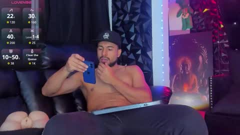 Snapshot of bastian_ruiz chatting on October 5, 2025, 11:57 pm bastian online show from October 5, 2025, 11:57 pm