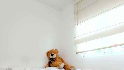 Snapshot of bastianmaalouf chatting on December 15, 2025, 4:11 pm Bastian Maalouf online show from December 15, 2025, 4:11 pm