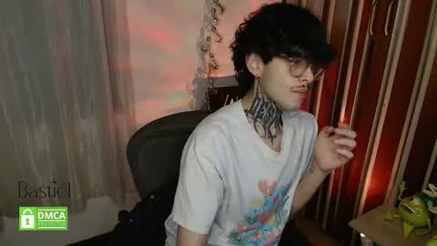 Snapshot of bastiel_ chatting on September 18, 2025, 2:13 am Bastiel online show from September 18, 2025, 2:13 am