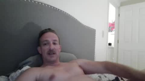 Snapshot of batboy2121 chatting on November 25, 2025, 1:05 am babtboy2121 online show from November 25, 2025, 1:05 am