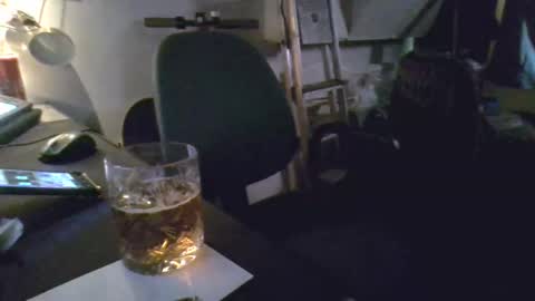 bate3232 online show from February 1, 2025, 1:44 am