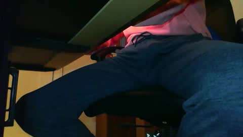 Snapshot of batebro13 chatting on February 4, 2026, 2:23 pm BateBro13 online show from February 4, 2026, 2:23 pm