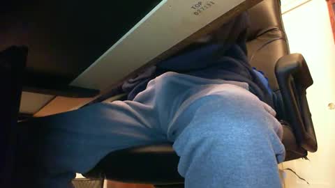 Snapshot of batebro13 chatting on February 18, 2026, 2:02 pm BateBro13 online show from February 18, 2026, 2:02 pm