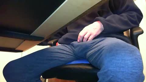 Snapshot of batebro13 chatting on February 27, 2026, 2:28 pm BateBro13 online show from February 27, 2026, 2:28 pm