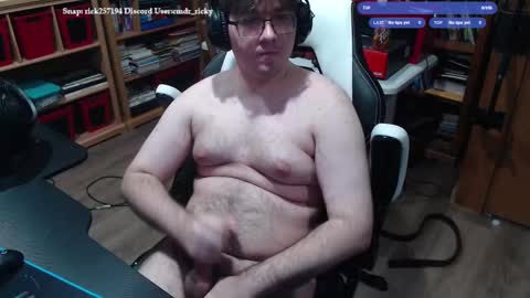 Snapshot of baterricky chatting on October 19, 2025, 3:23 pm Ricky online show from October 19, 2025, 3:23 pm