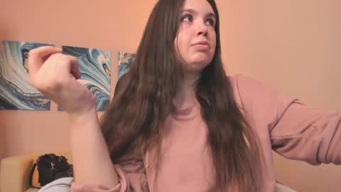 battymoll online show from January 29, 2025, 10:37 am