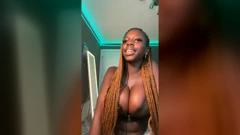 baylee_nicole18 online show from June 14, 2026, 2:35 am