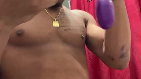 Snapshot of bb_colin chatting on February 8, 2025, 11:45 pm bb_colin online show from February 8, 2025, 11:45 pm