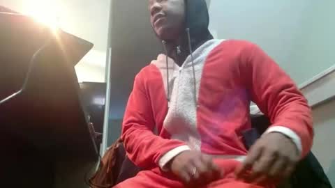 Snapshot of bbc_elrey chatting on December 24, 2024, 5:13 pm Racks online show from December 24, 2024, 5:13 pm