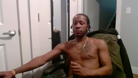 Snapshot of bbc_elrey chatting on February 3, 2025, 11:47 pm Racks online show from February 3, 2025, 11:47 pm