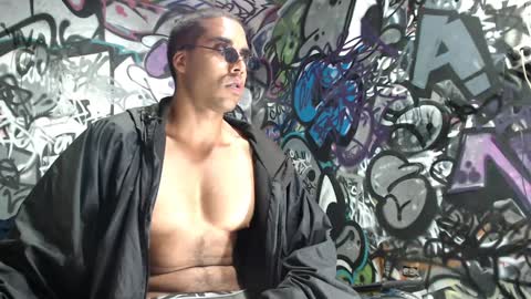 Snapshot of bbc_monster1 chatting on January 17, 2025, 11:29 pm Justin online show from January 17, 2025, 11:29 pm