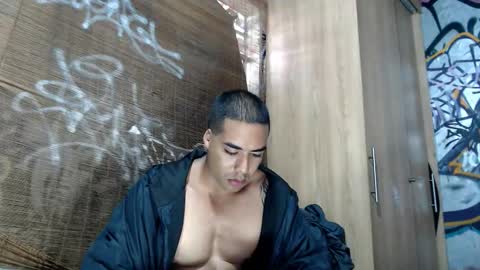 Snapshot of bbc_monster1 chatting on October 29, 2025, 8:43 pm Justin online show from October 29, 2025, 8:43 pm