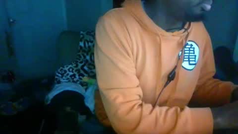 rocker n queen online show from December 5, 2024, 2:44 pm