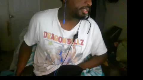 rocker n queen online show from December 25, 2024, 4:43 pm