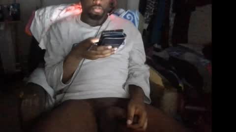 rocker n queen online show from October 19, 2025, 11:44 am