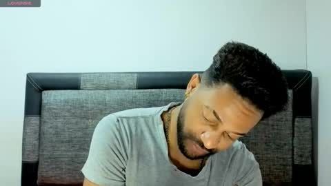 john online show from November 8, 2025, 4:12 am