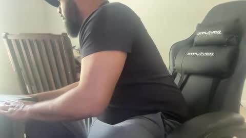 Snapshot of bbcfun44 chatting on April 19, 2026, 6:54 pm Zaddy online show from April 19, 2026, 6:54 pm