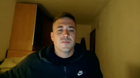 Snapshot of bbnamelezz chatting on October 24, 2025, 5:42 pm BB Namelezz online show from October 24, 2025, 5:42 pm