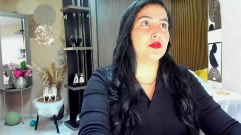 bbwluxurymuse online show from May 13, 2026, 11:40 am