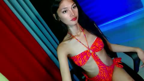 URE BBY ZEMIRA online show from May 17, 2026, 12:56 pm
