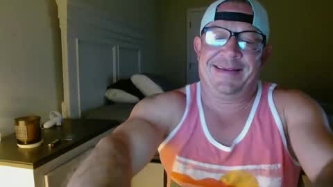 Snapshot of bdon1977 chatting on September 9, 2025, 2:33 am bdon1977 online show from September 9, 2025, 2:33 am