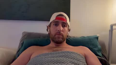 beach_bum_69 online show from December 17, 2025, 5:24 am