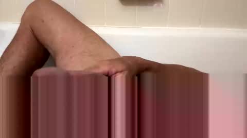 BeachGuy online show from November 19, 2025, 5:51 am