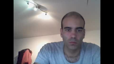 bear14250949 online show from November 3, 2025, 9:10 am