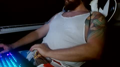 Snapshot of beardbellyandtattoos chatting on October 26, 2025, 1:55 am Beard Belly and Tattoos online show from October 26, 2025, 1:55 am