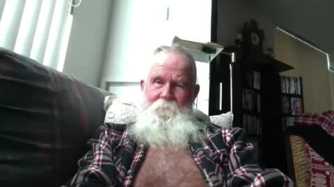 beardbushy online show from January 18, 2026, 7:39 pm